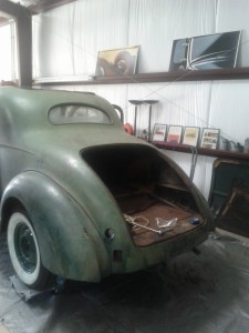 Trunk, tail lights & bumper removed